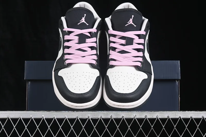 All categories Air Jordan Jordan series basketball shoes Air Jordan 1 Low G version pure original Air Jordan 1 Low AJ1 Joe 1 burst pattern black and white low-top retro culture basketball shoes II0595-001